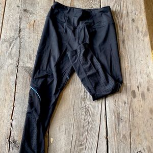 Size S Black workout capri legging